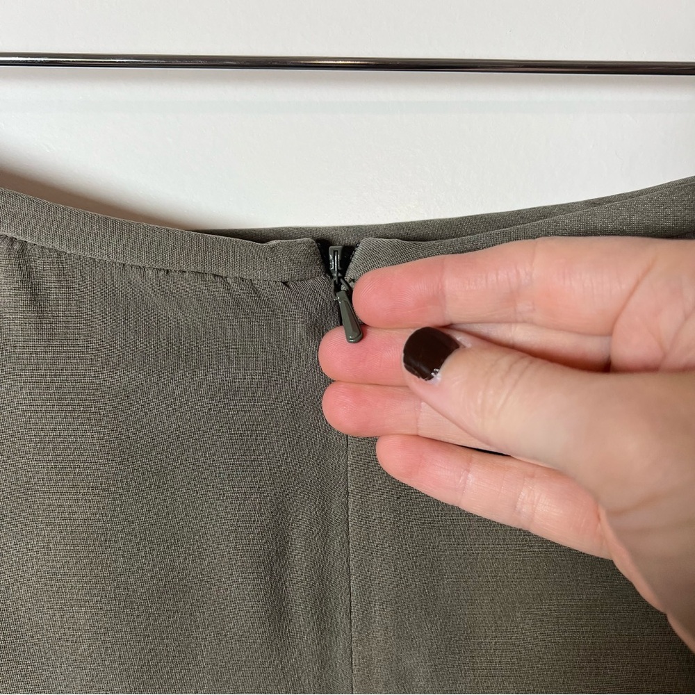 NWT Evan-Picone 1980-90s Pure 100% Silk Pencil Midi Skirt – Greenish Taupe 👡 - Picture 8 of 10